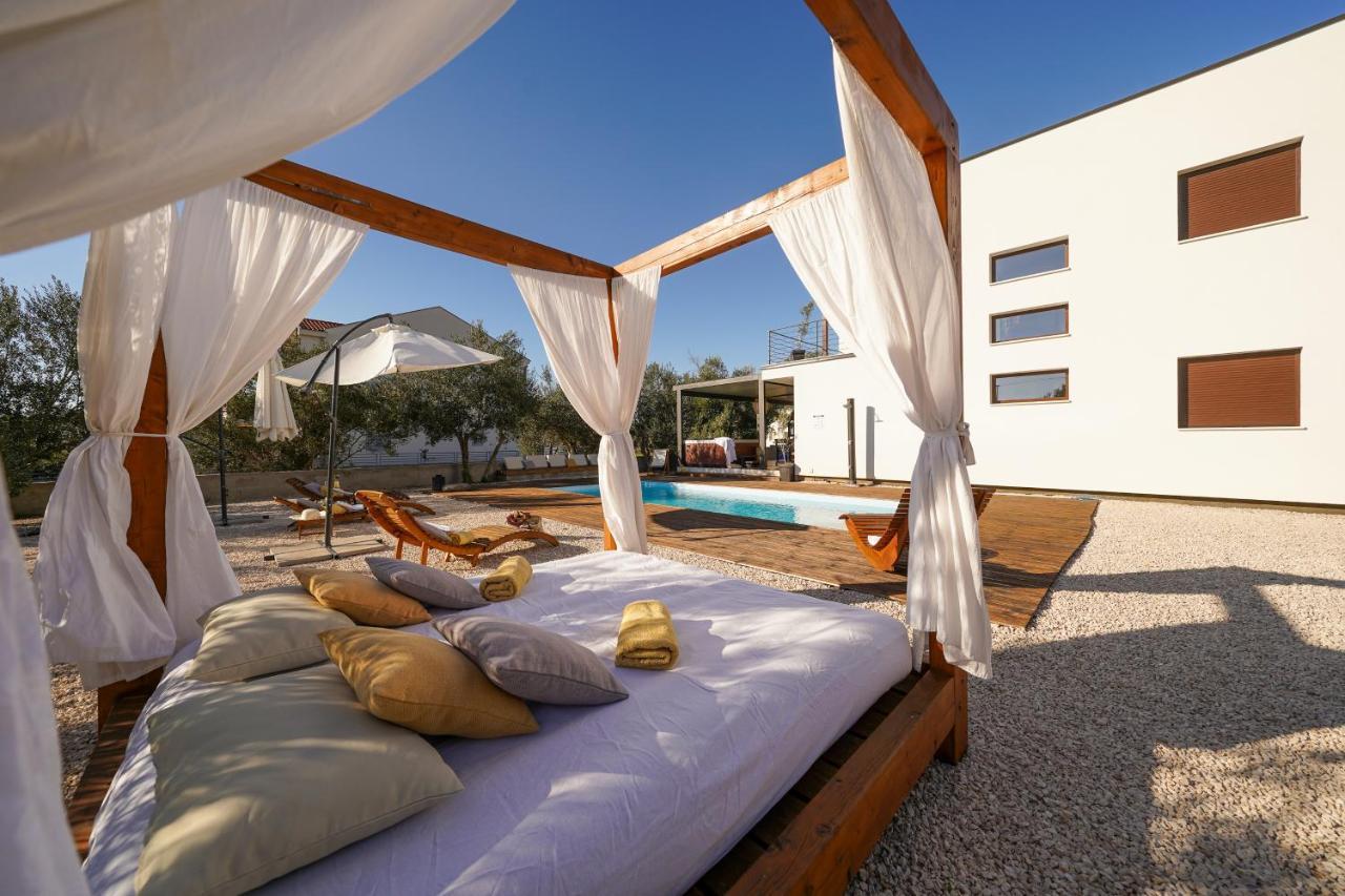 Villa Suncica With Heated Pool, Jacuzzi And Bikes Near Zadar Sukošan 外观 照片