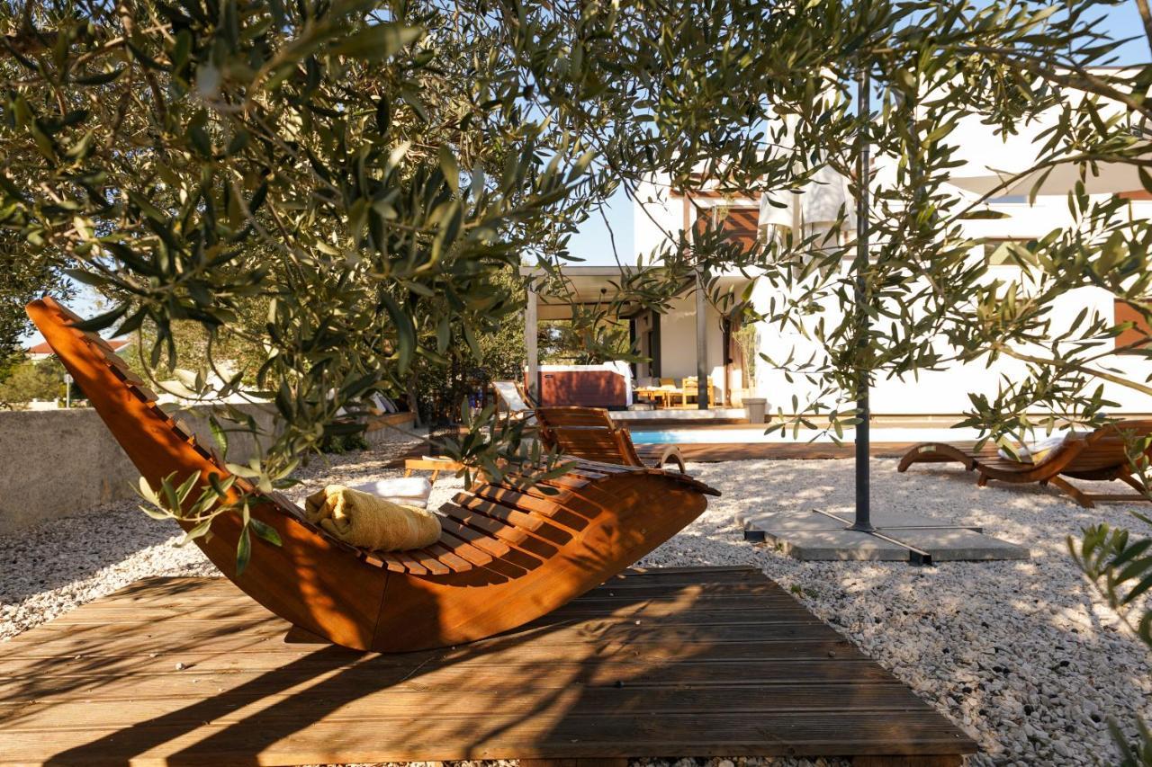 Villa Suncica With Heated Pool, Jacuzzi And Bikes Near Zadar Sukošan 外观 照片