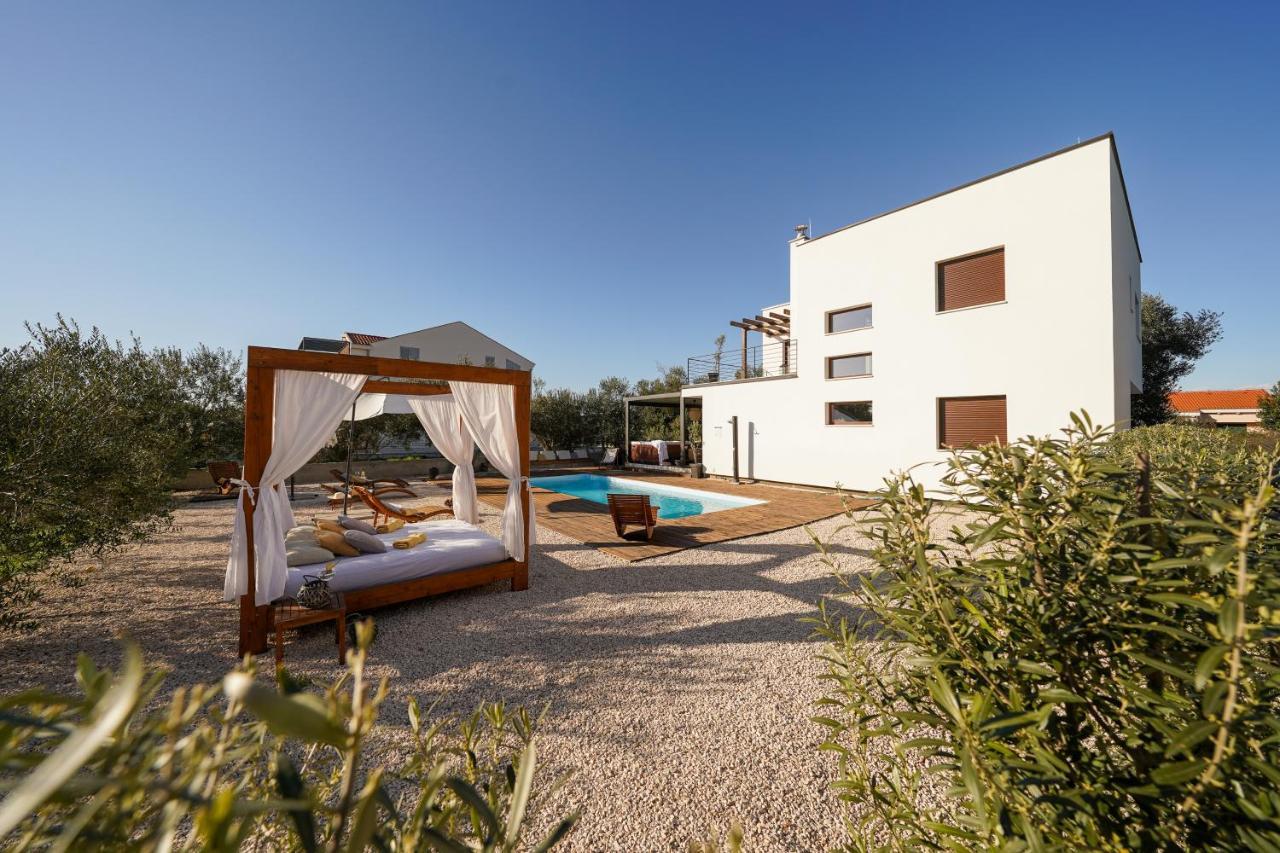Villa Suncica With Heated Pool, Jacuzzi And Bikes Near Zadar Sukošan 外观 照片