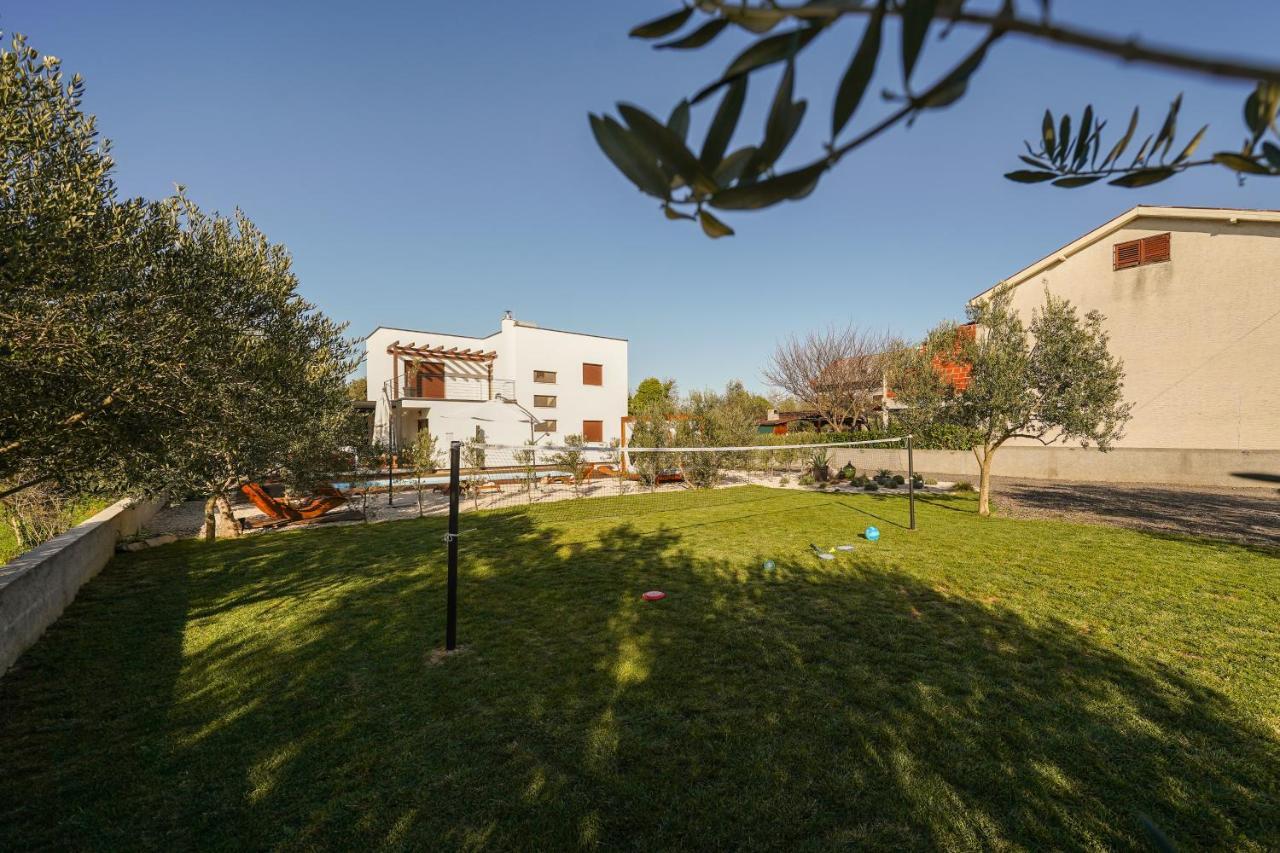 Villa Suncica With Heated Pool, Jacuzzi And Bikes Near Zadar Sukošan 外观 照片