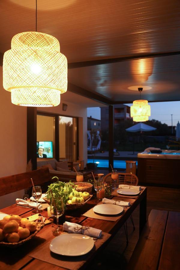 Villa Suncica With Heated Pool, Jacuzzi And Bikes Near Zadar Sukošan 外观 照片