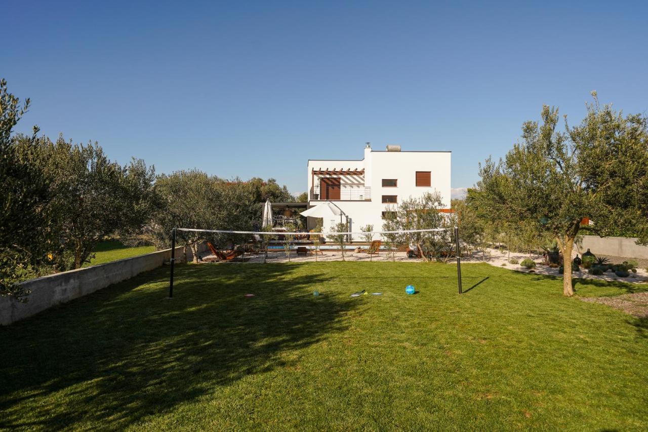 Villa Suncica With Heated Pool, Jacuzzi And Bikes Near Zadar Sukošan 外观 照片