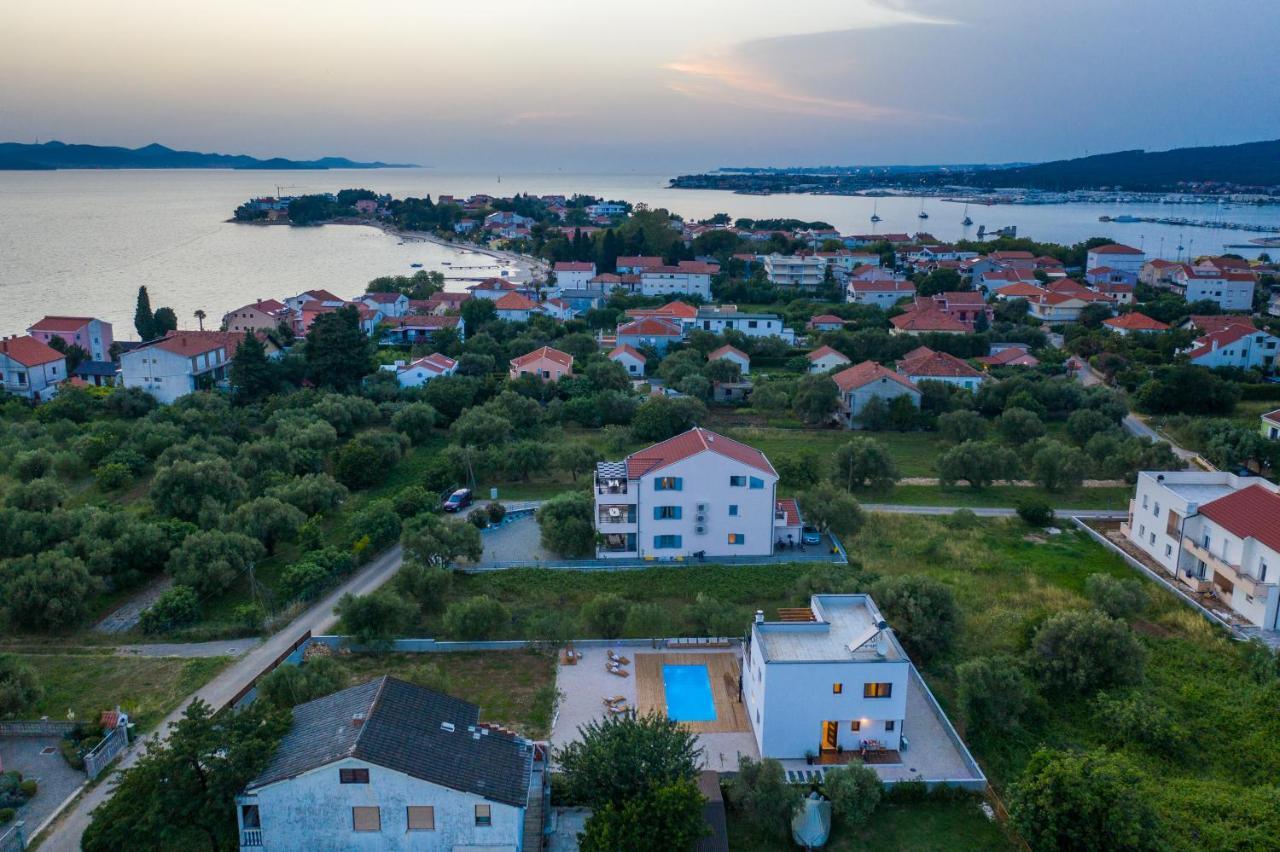 Villa Suncica With Heated Pool, Jacuzzi And Bikes Near Zadar Sukošan 外观 照片