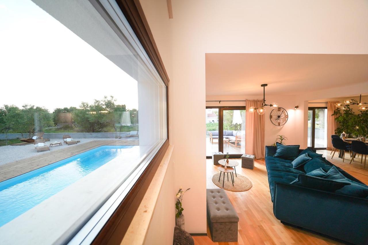 Villa Suncica With Heated Pool, Jacuzzi And Bikes Near Zadar Sukošan 外观 照片