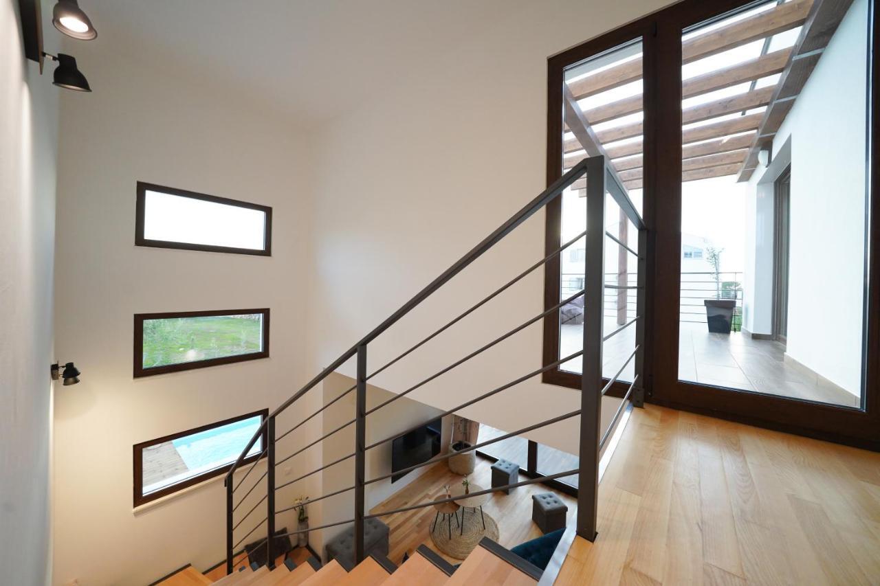 Villa Suncica With Heated Pool, Jacuzzi And Bikes Near Zadar Sukošan 外观 照片