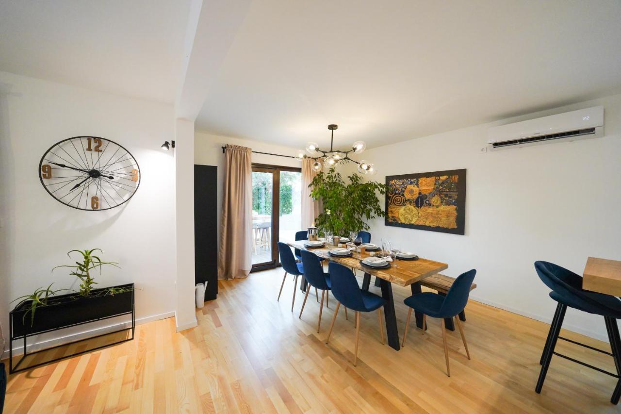 Villa Suncica With Heated Pool, Jacuzzi And Bikes Near Zadar Sukošan 外观 照片