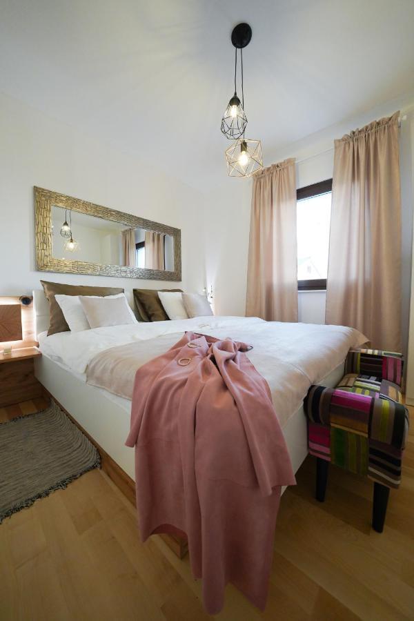 Villa Suncica With Heated Pool, Jacuzzi And Bikes Near Zadar Sukošan 外观 照片